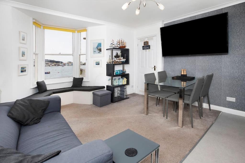 Beach Front Flat Shaldon With Parking Bagian luar foto